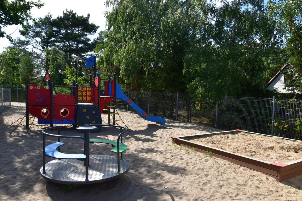 Apartament Rodzinny Jantar Park Bagian luar foto